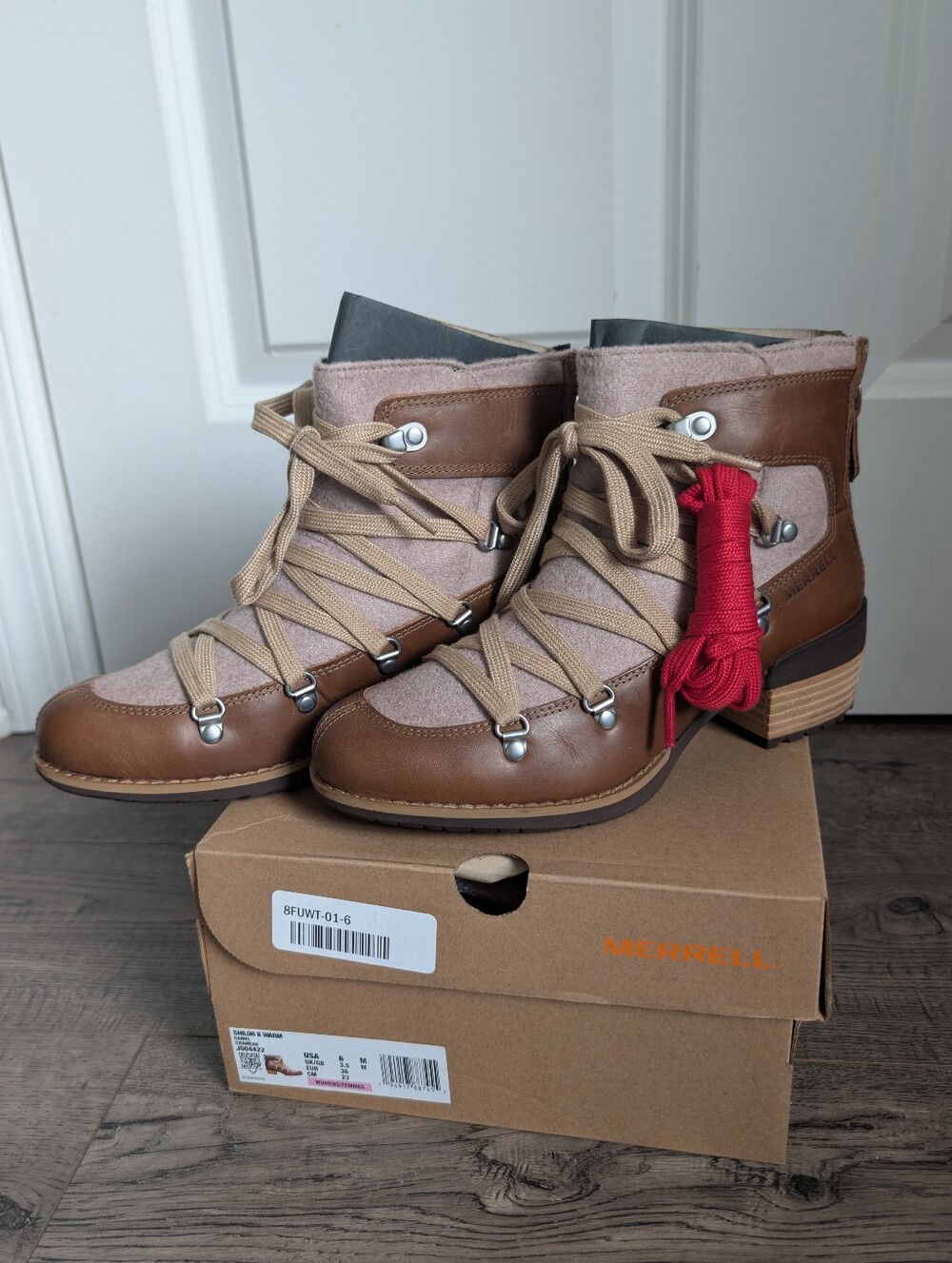 ๐ Merrell Leather Shiloh II Warm Women Short Boots Heeled Camel Brown Beige 6 - Picture 3 of 9